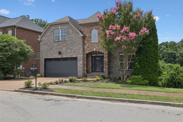 549 Summit Oaks Ct Nashville, TN House Active - Photo 1 of 36. Opens carousel modal