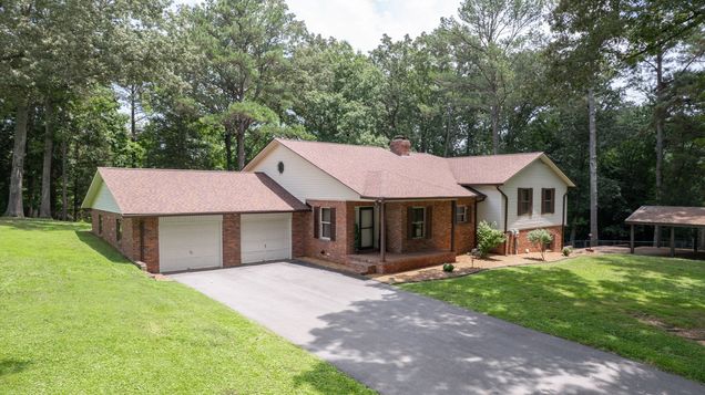 115 Mostly Locust Dr