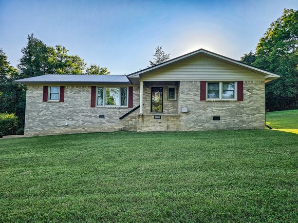 300 Longview Dr