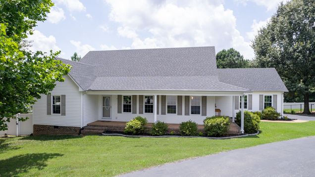 136 Eiffel Tower Ln