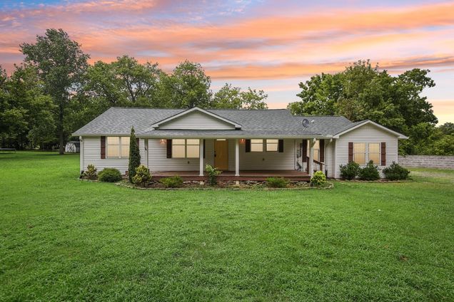 398 Old Douglas Rd Gallatin, TN House Active - Photo 1 of 58. Opens carousel modal