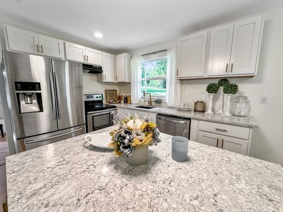 3572 Old Clarksville Pike