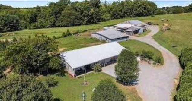 2975 Bethlehem Church Rd Mount Hermon, KY House Active - Photo 1 of 72. Opens carousel modal