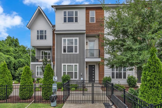 523 Vernon Cir