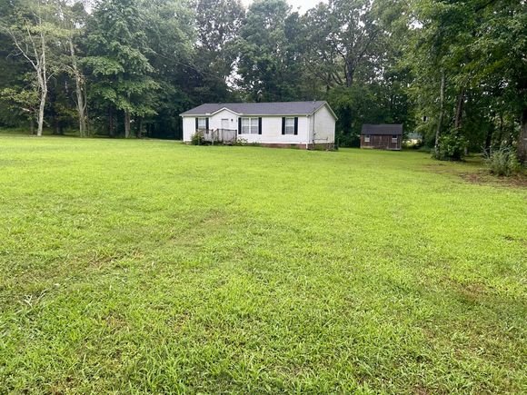 20005 Easy St Bon Aqua, TN House Active - Photo 1 of 18. Opens carousel modal