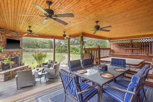 1408 Tasmania Ct