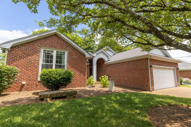 7024 Poplar Creek Trce