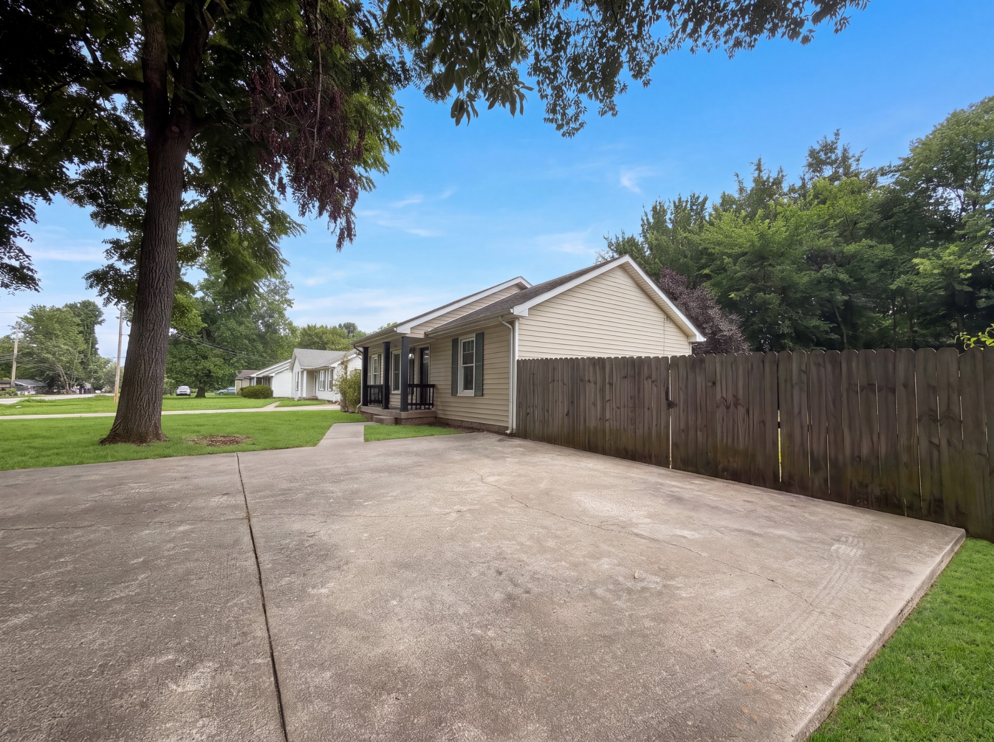 tobacco rd clarksville tn 970 Rd, Clarksville, 37042 1001 Tobacco Rd, Clarksville, TN