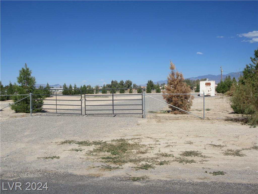 4500 East Comanche Dr  