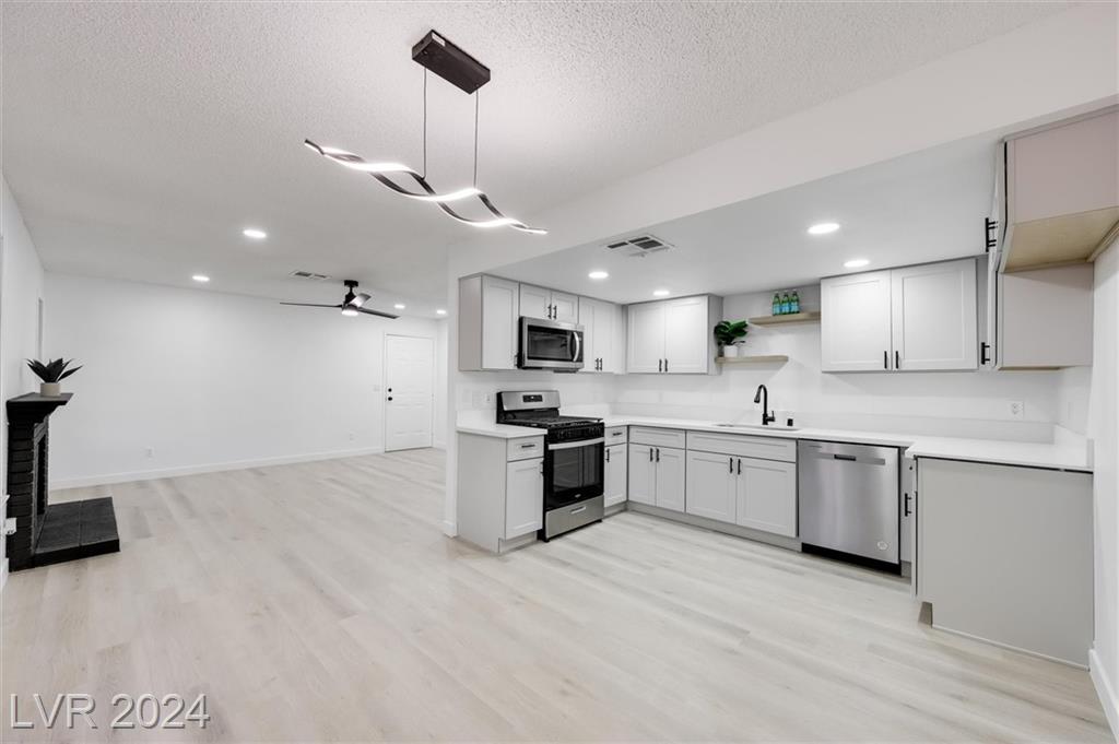 6693 West Tropicana Ave Unit 201  