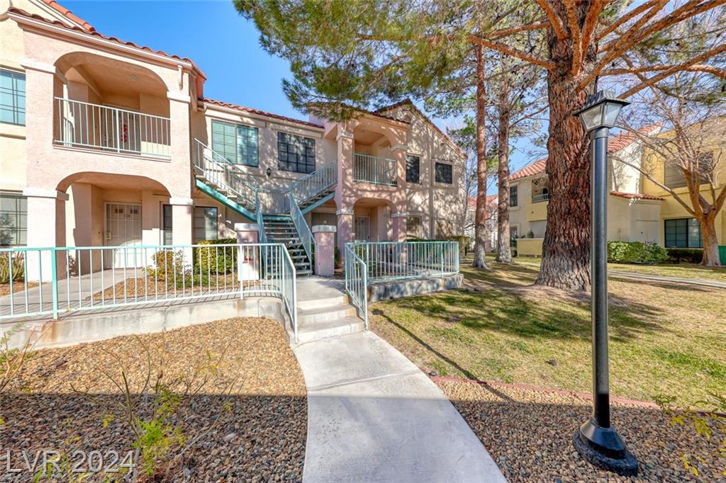 4861 South Torrey Pines Dr Unit 105