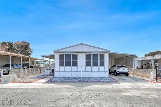 5561 Aldama Road
