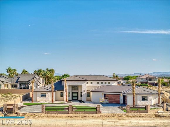 6383 Horse Drive