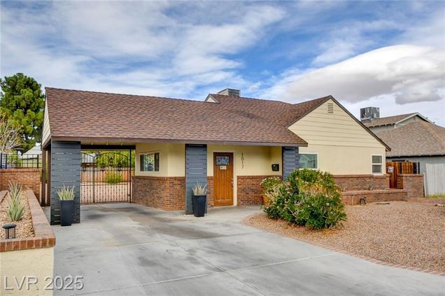 1017 East Oakey Boulevard Las Vegas, NV House Active - Photo 1 of 29. Opens carousel modal