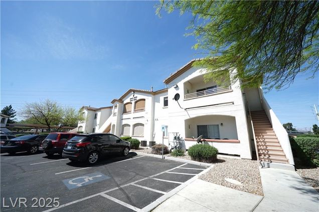 5650 East Sahara Unit 2047 Las Vegas, NV House Active - Photo 1 of 26. Opens carousel modal