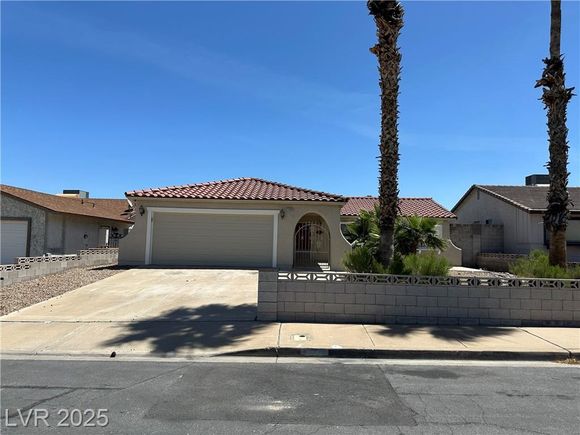 260 Village Court Henderson, NV House Active - Photo 1 of 36. Opens carousel modal