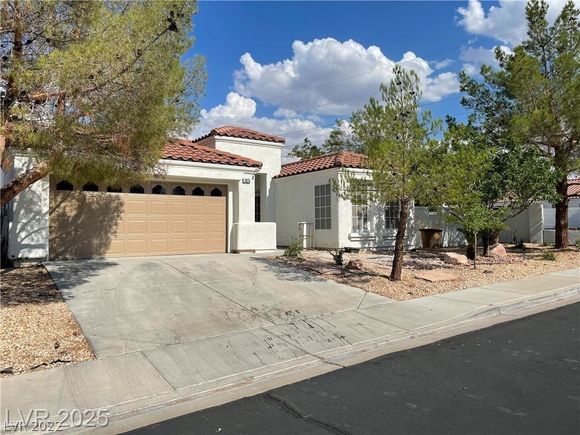 1825 Stablegate Avenue Henderson, NV House Active - Photo 1 of 9. Opens carousel modal