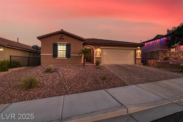 925 Midnight View Avenue Henderson, NV House Active - Photo 1 of 39. Opens carousel modal