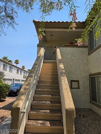 6808 Indian Chief Drive Unit 204