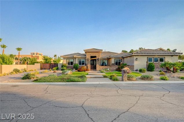 5595 El Camino Road