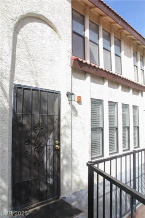 2080 Karen Avenue Unit 21
