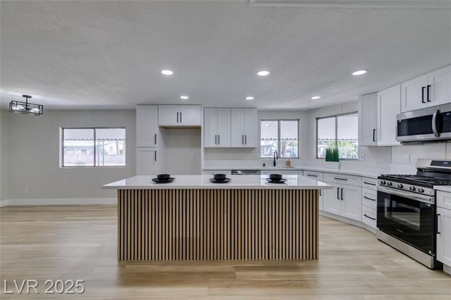 3393 Katmai Drive