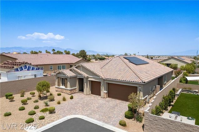 5332 Avory Peak Court