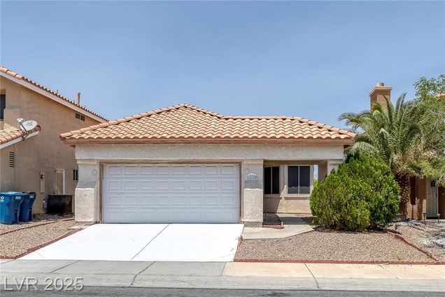 6520 LOMBARD Drive