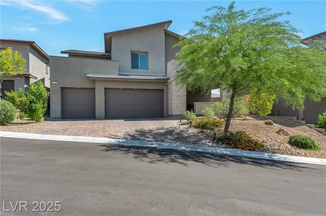 754 Tallgrass Street Las Vegas, NV House Active - Photo 1 of 33. Opens carousel modal