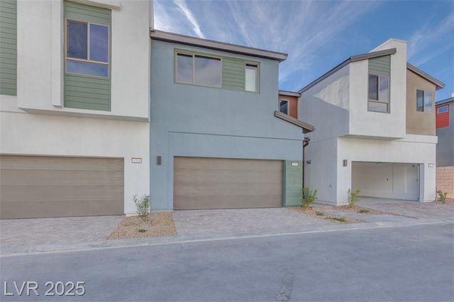 4341 Sunburst Spring Avenue