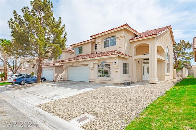 8753 Fountain Island Drive