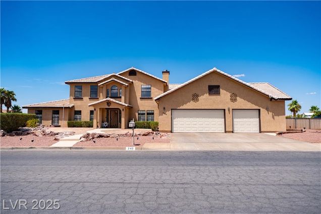 240 West Fairway Road