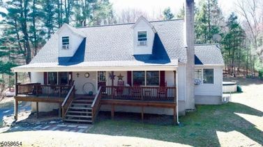 42 Sand Pond Rd