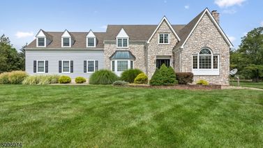 9 John Stevens Rd