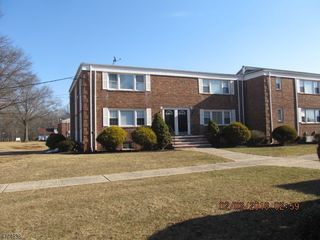 4 Stanford Dr Unit A