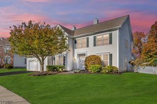 62 Bradley Ln