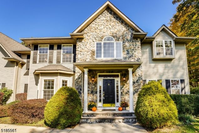27 Manor Dr Byram Twp., NJ House Sold - Photo 1 of 16. Opens carousel modal