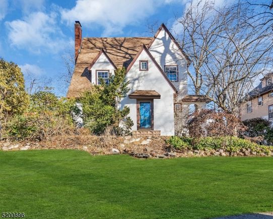 309 Franklin Pl South Orange Village Twp., NJ House Sold - Photo 1 of 39. Opens carousel modal