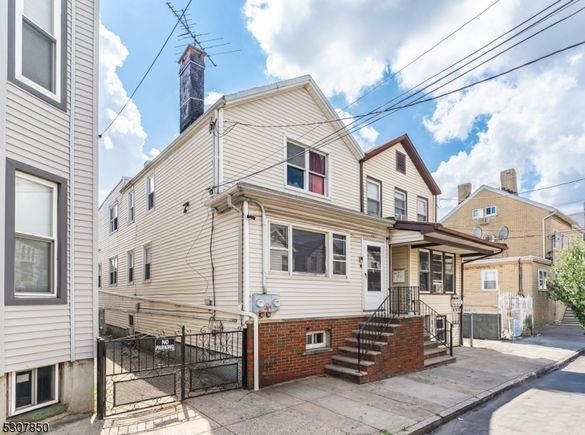 290 Walnut St Newark City, NJ Multifamily Sold - Photo 1 of 6. Opens carousel modal