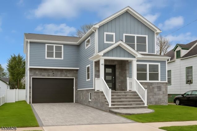 46 Phelps Ave