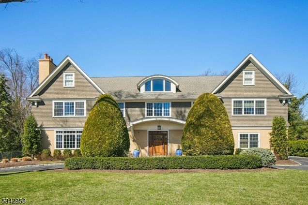 9 Tulane Dr Livingston Twp., NJ House Sold - Photo 1 of 43. Opens carousel modal