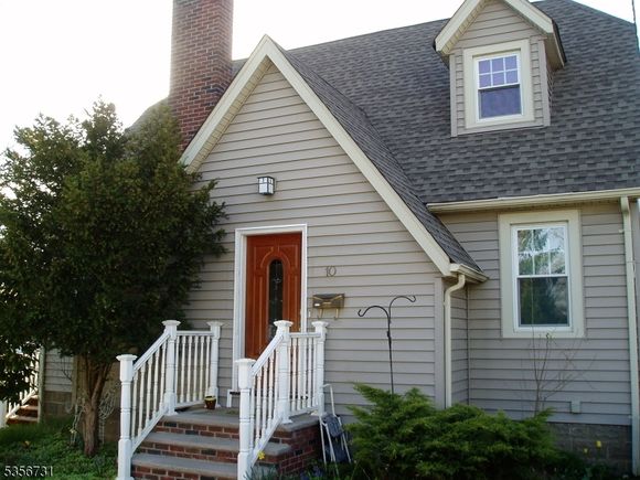 10 Arthur Ter Livingston Twp., NJ House Sold - Photo 1 of 5. Opens carousel modal