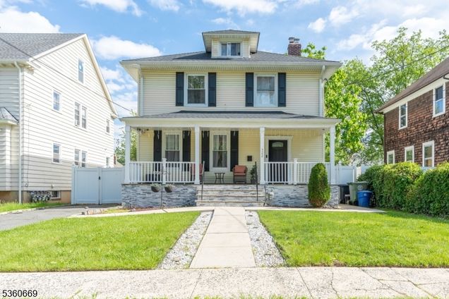 322 Mercer Ave