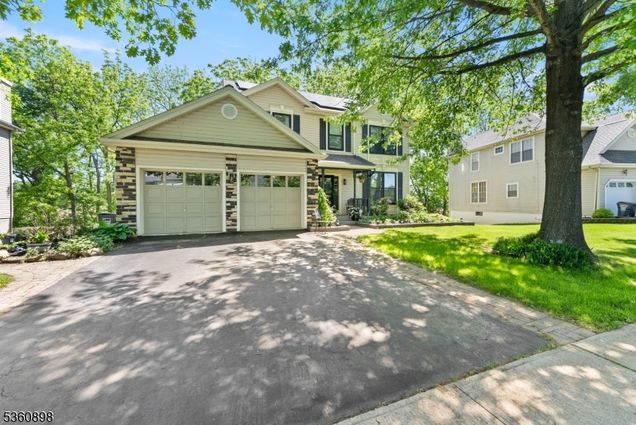 8 Jade Ln Lopatcong Twp., NJ House Sold - Photo 1 of 49. Opens carousel modal