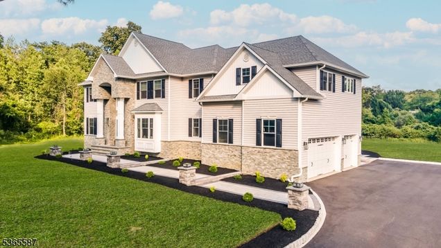 9 Gregory Ct