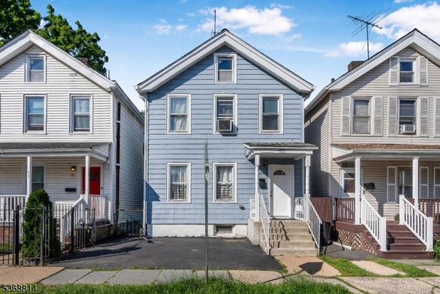 95 Hamilton St