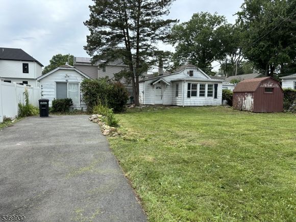 29 Alpine Rd