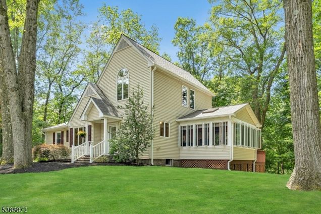 10 Foxcroft Rd
