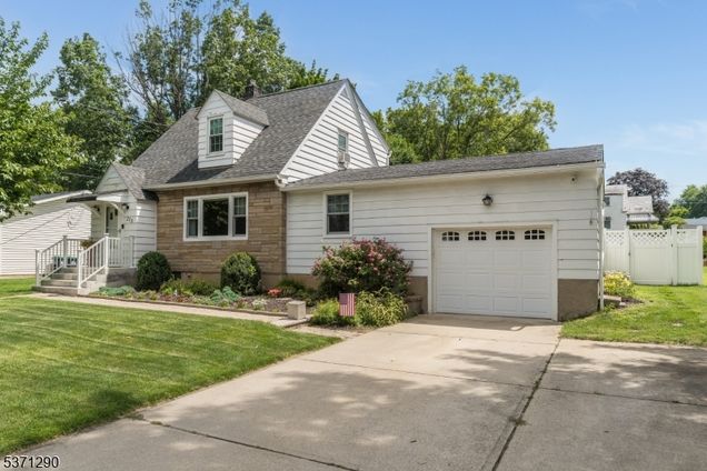 213 Stelko Ave Lopatcong Twp., NJ House Active - Photo 1 of 34. Opens carousel modal