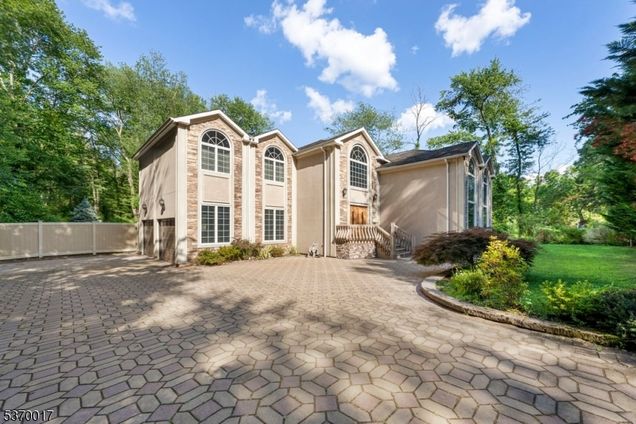 35 Waughaw Rd Montville Twp., NJ House Active - Photo 1 of 41. Opens carousel modal